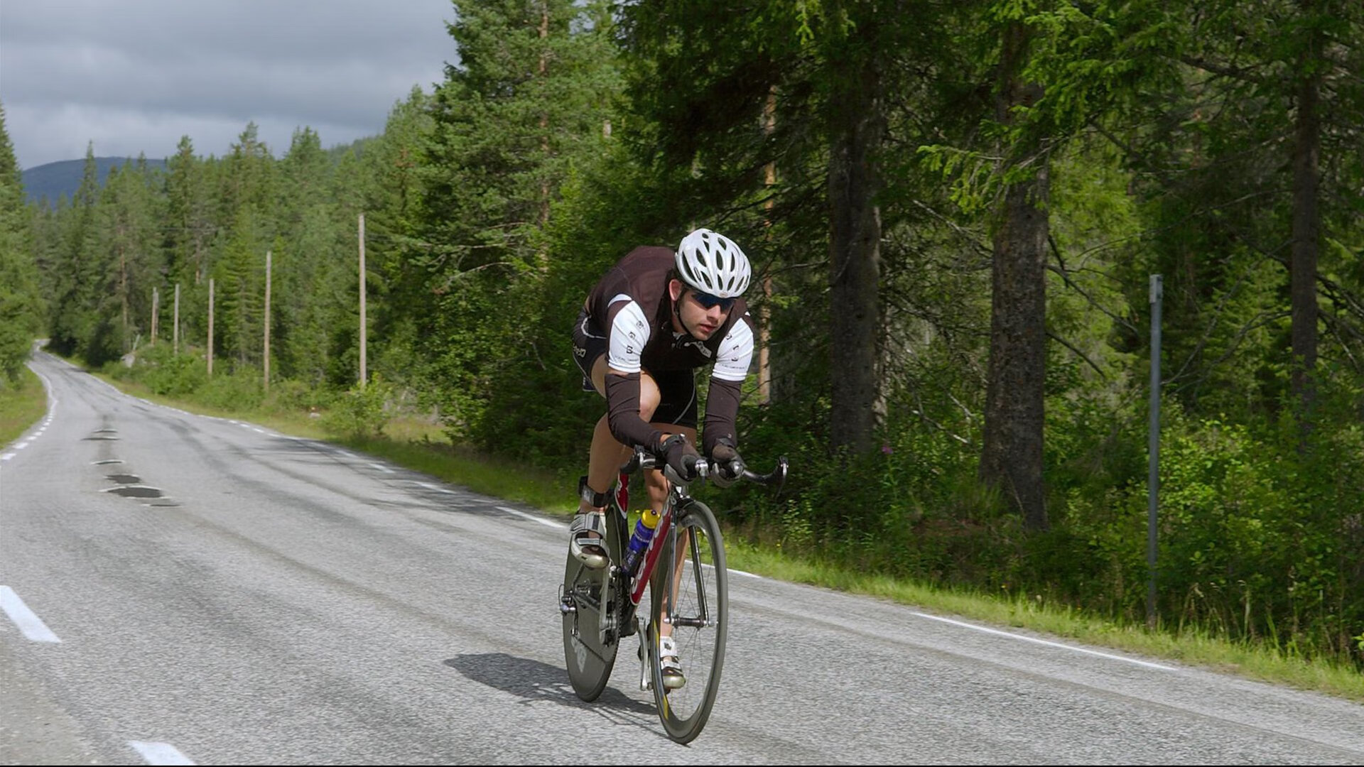 足球+智能硬件结合,比赛装备科技感十足,足球技术展示